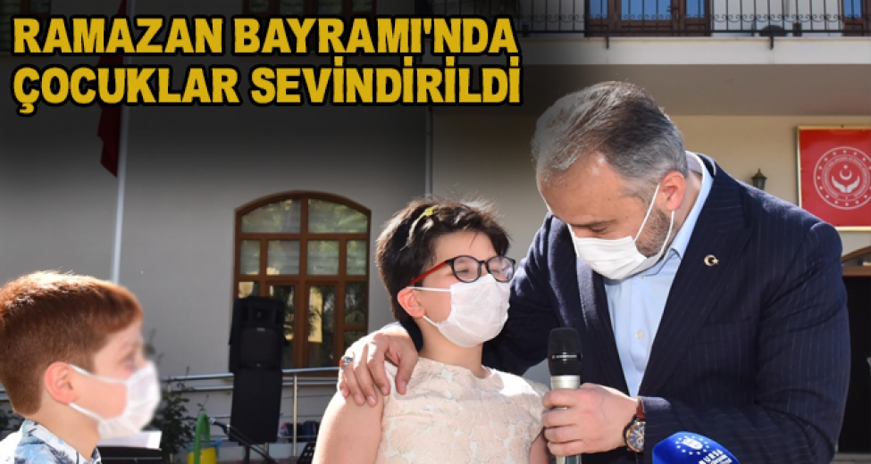 Bursa'da Ramazan Bayramında Çocuklar Sevindirildi