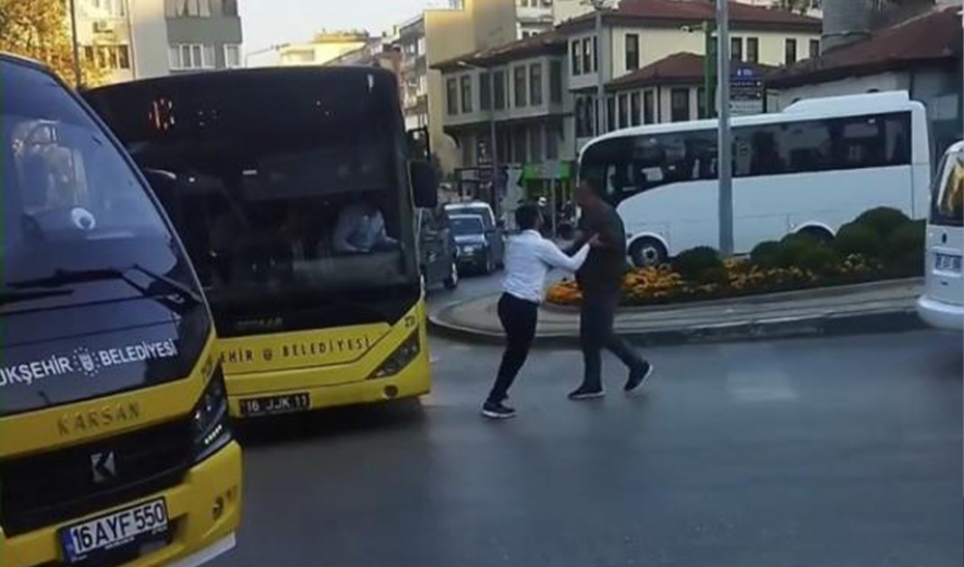 Bursa'da yol verme kavgası