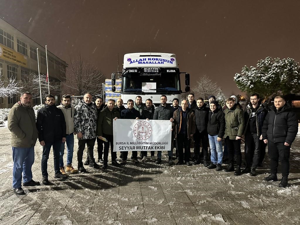 Bursa İl Milli Eğitim Müdürlüğü Seyyar Mutfak Ekibi Hataya Hareket Etti