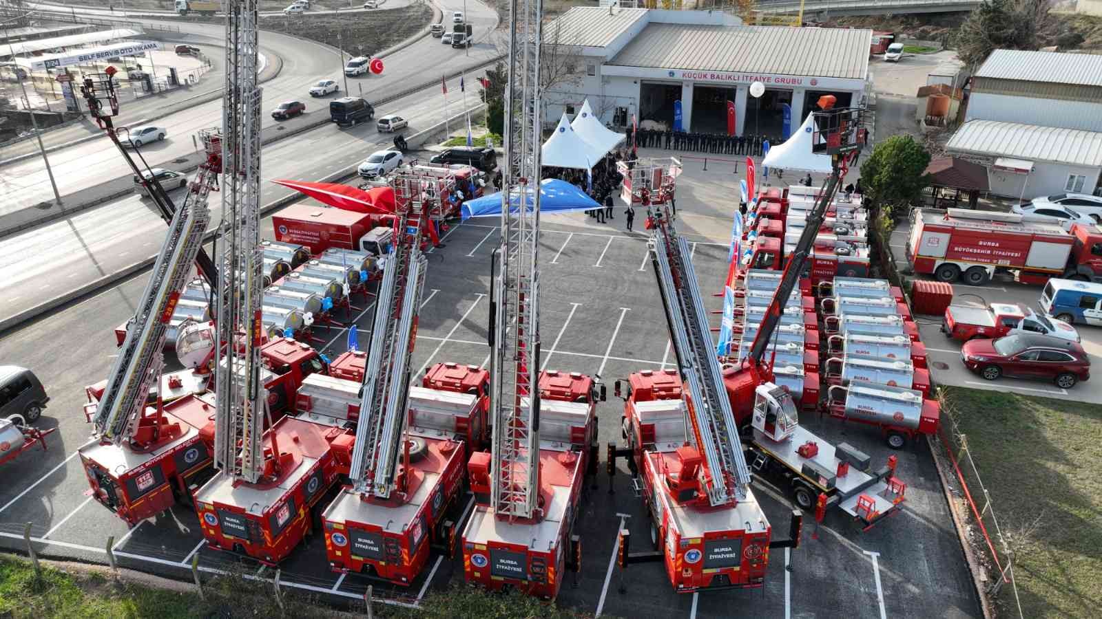Bursa İtfaiyesi Yeni Araçlarla Güçleniyor