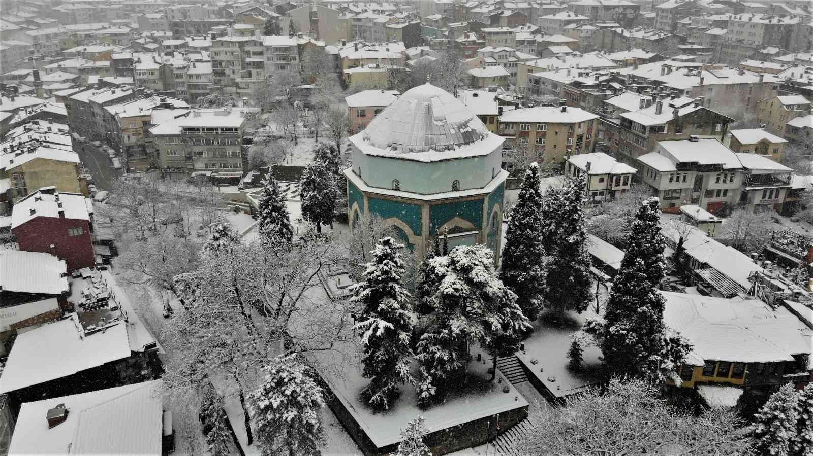 Bursa Şehir Merkezinden Kar Manzaraları