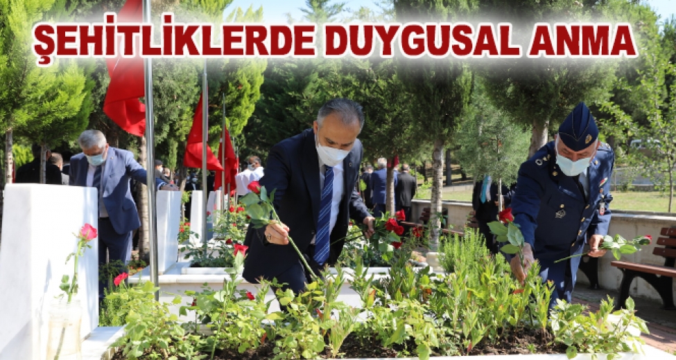 Bursa Şehitliklerde Duygusal Anma