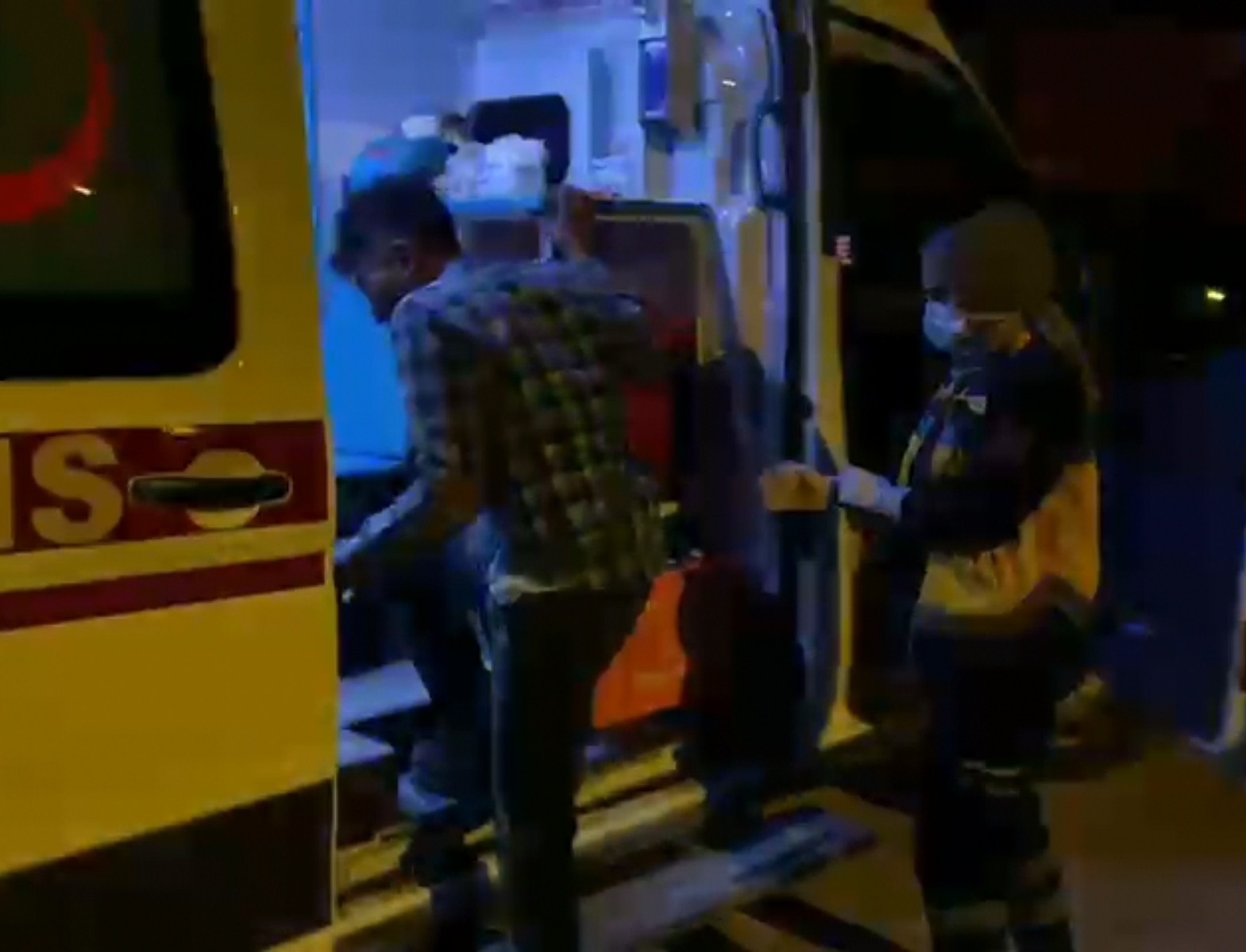 Bursada Alkol Aldığı Arkadaşını Darp Etti