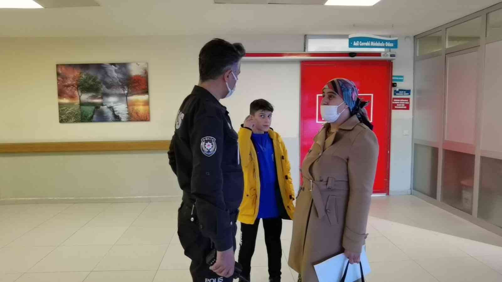 Bursada Başıboş Köpek Kartopu Oynayan Gence Saldırdı