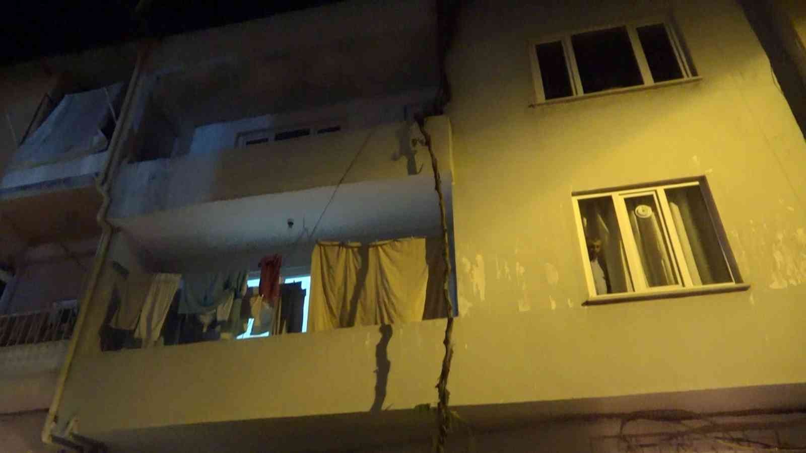 Bursada Bir Kadın Evinde Bıçaklanmış Halde Ölü Bulundu
