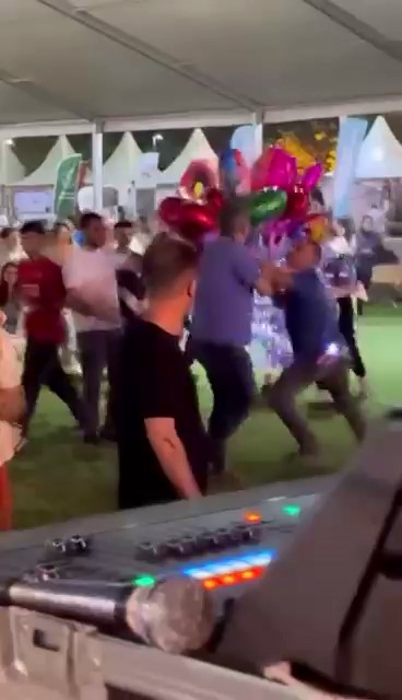 Bursada Cadde Boks Ringine Döndü: İki Grubun Kavgası Kameraya Yansıdı