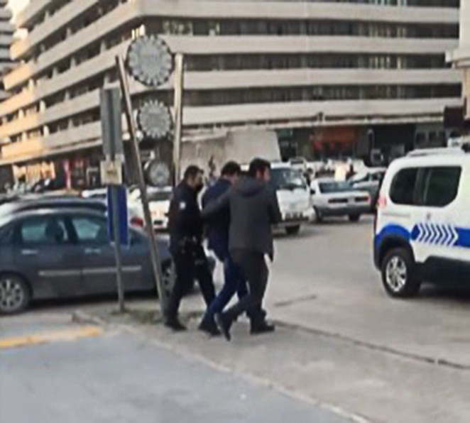Bursada Cinnet Getiren Polis Memuru Vakasında Ölü Sayısı 2Ye Yükseldi