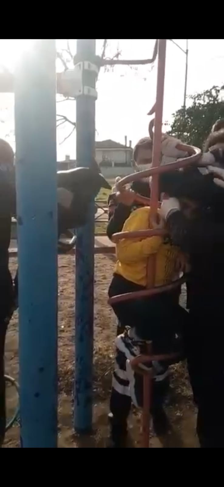 Bursada Çocuk Parkında İnanılmaz Kaza...
