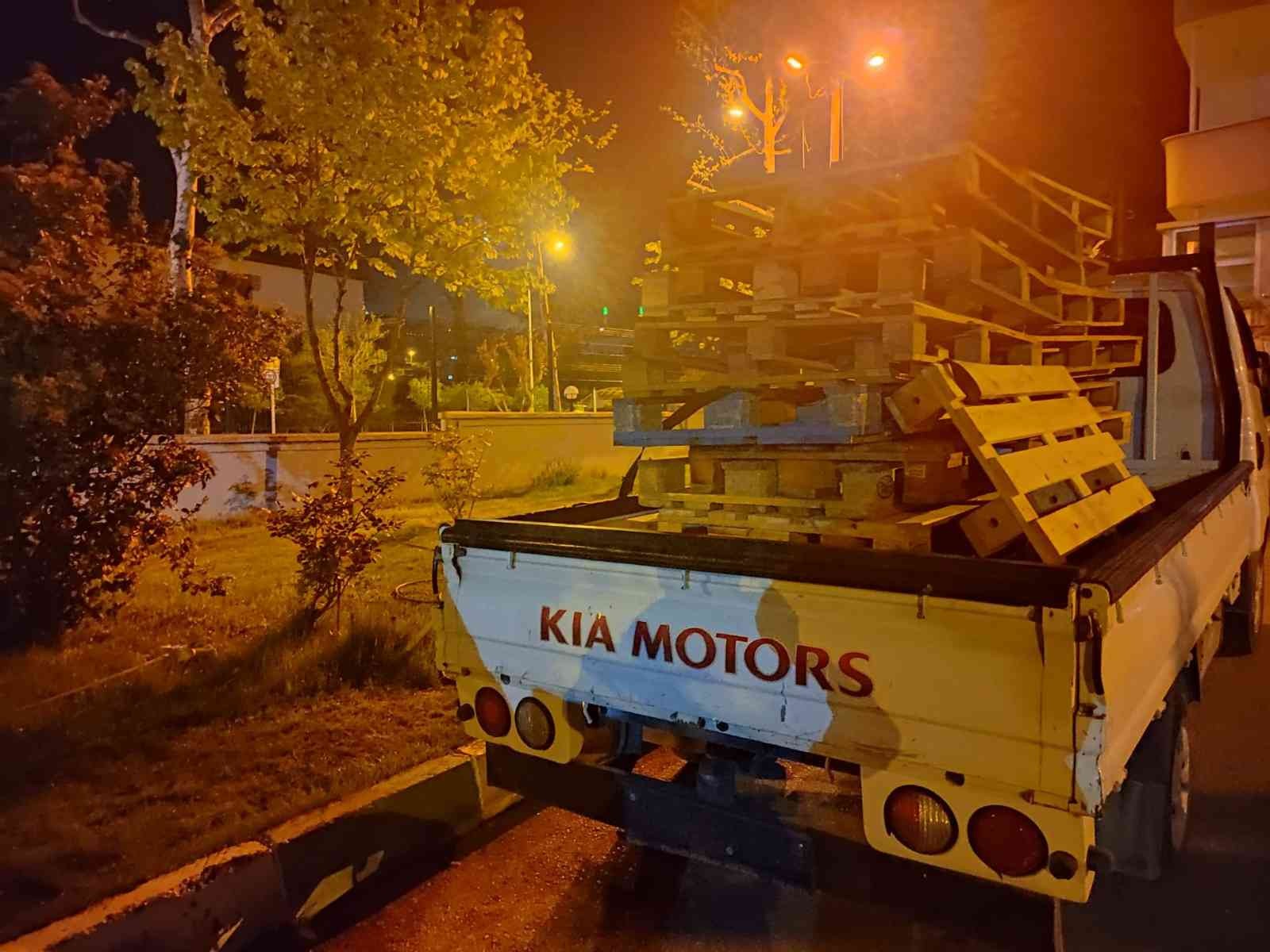 Bursada Gece Kartalları Hırsızı Suç Üstü Yakaladı