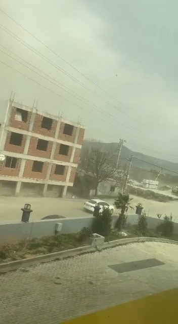 Bursada Gökyüzünü Toz Kapladı