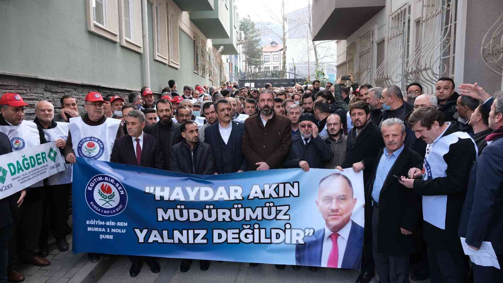 Bursa'da Görevinden Alınan Okul Müdürü Görevine İade Edildi