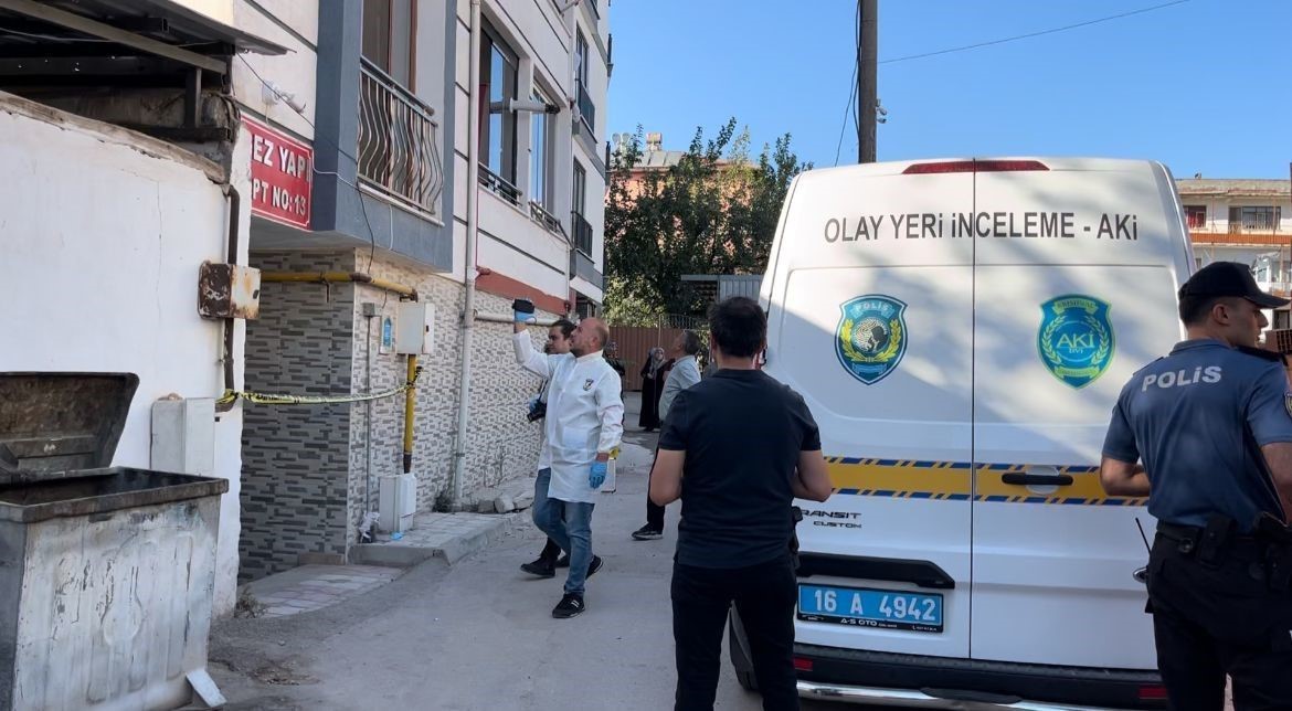 Bursada Halasını Öldürüp Babaannesini Yaralayan Genç Yakalandı