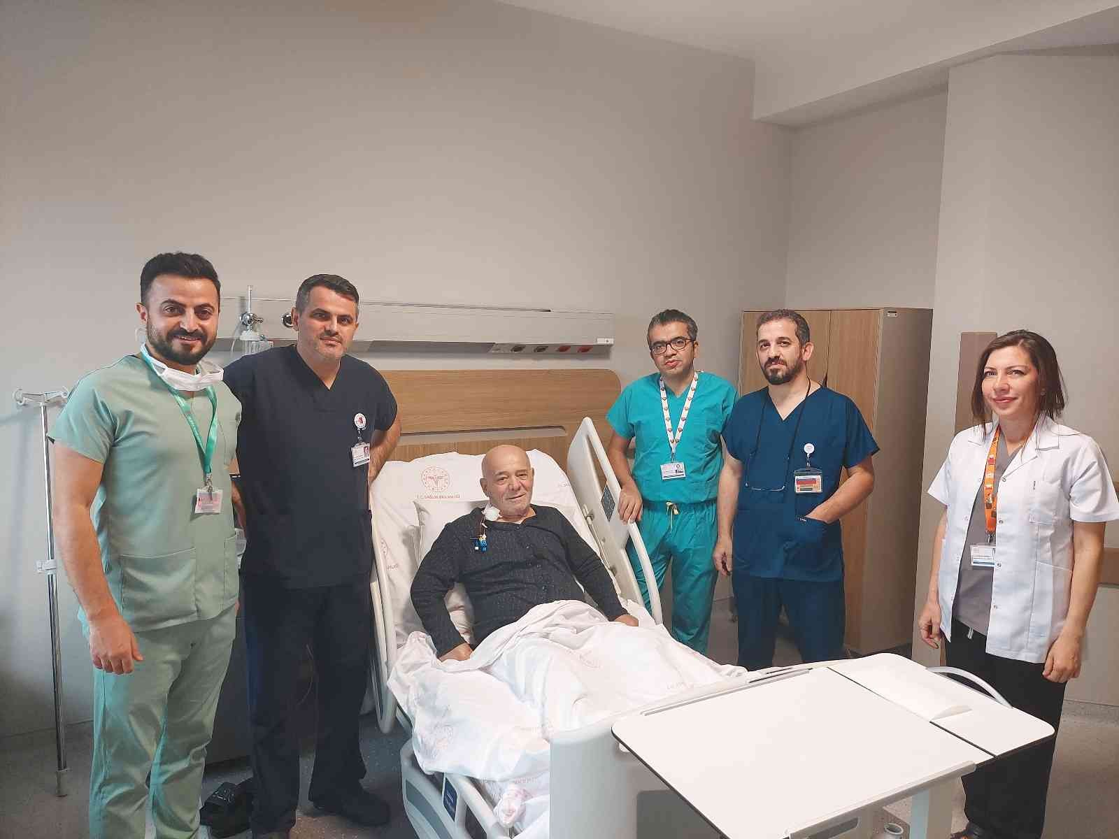Bursa'da Hasta, Bilinci Açık Bypass Edildi