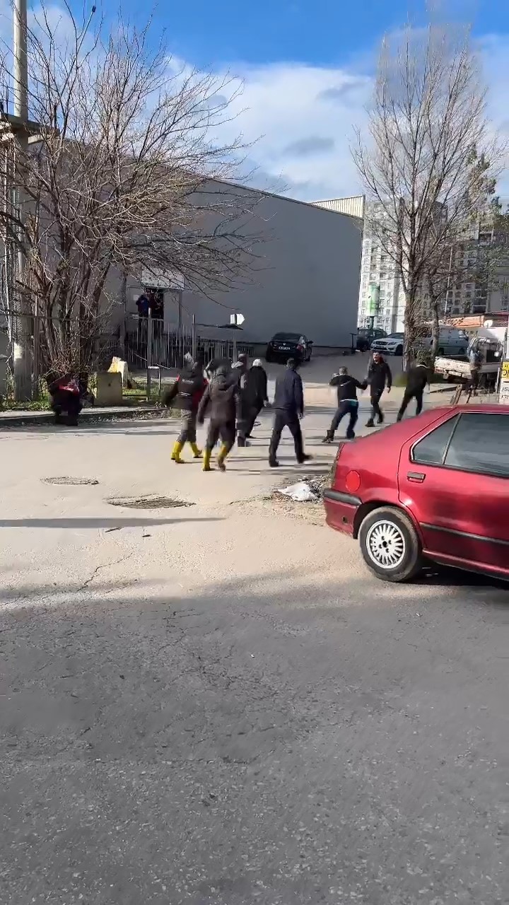 Bursada İki Grubun Sopalı Meydan Muharebesi Kamerada