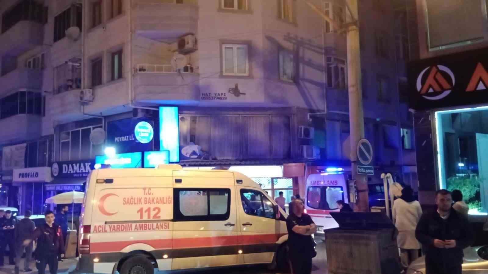 Bursada İki Grup Arasında Çıkan Tartışmada Silahlar Konuştu: 2 Yaralı