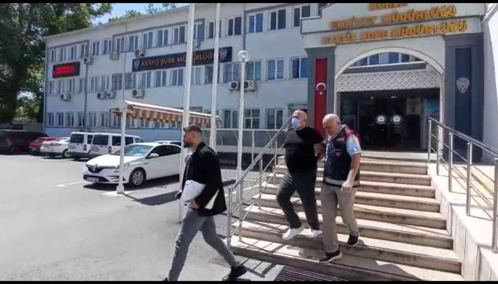 Bursada İkinci El Telefon Dolandırıcısı Yakayı Ele Verdi