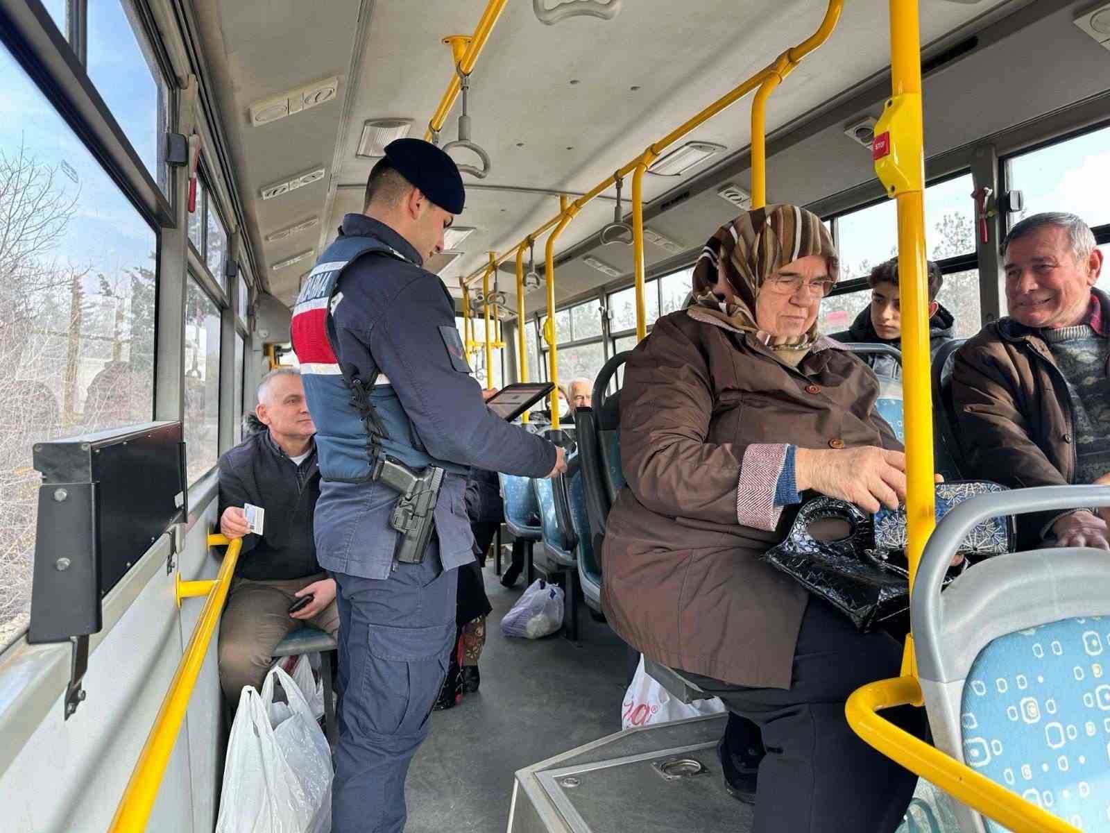 Bursada Jandarmadan Huzur Operasyonu...75 Gözaltı