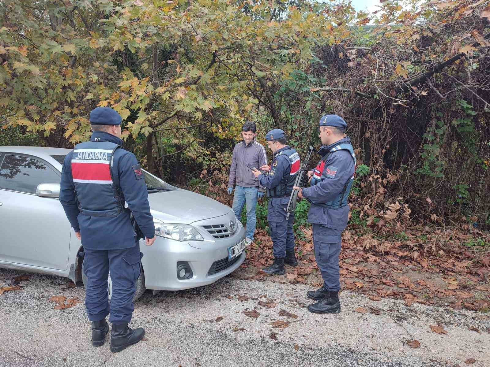 Bursada Jandarmadan ‘Huzur Uygulaması : 28 Kişi Yakalandı