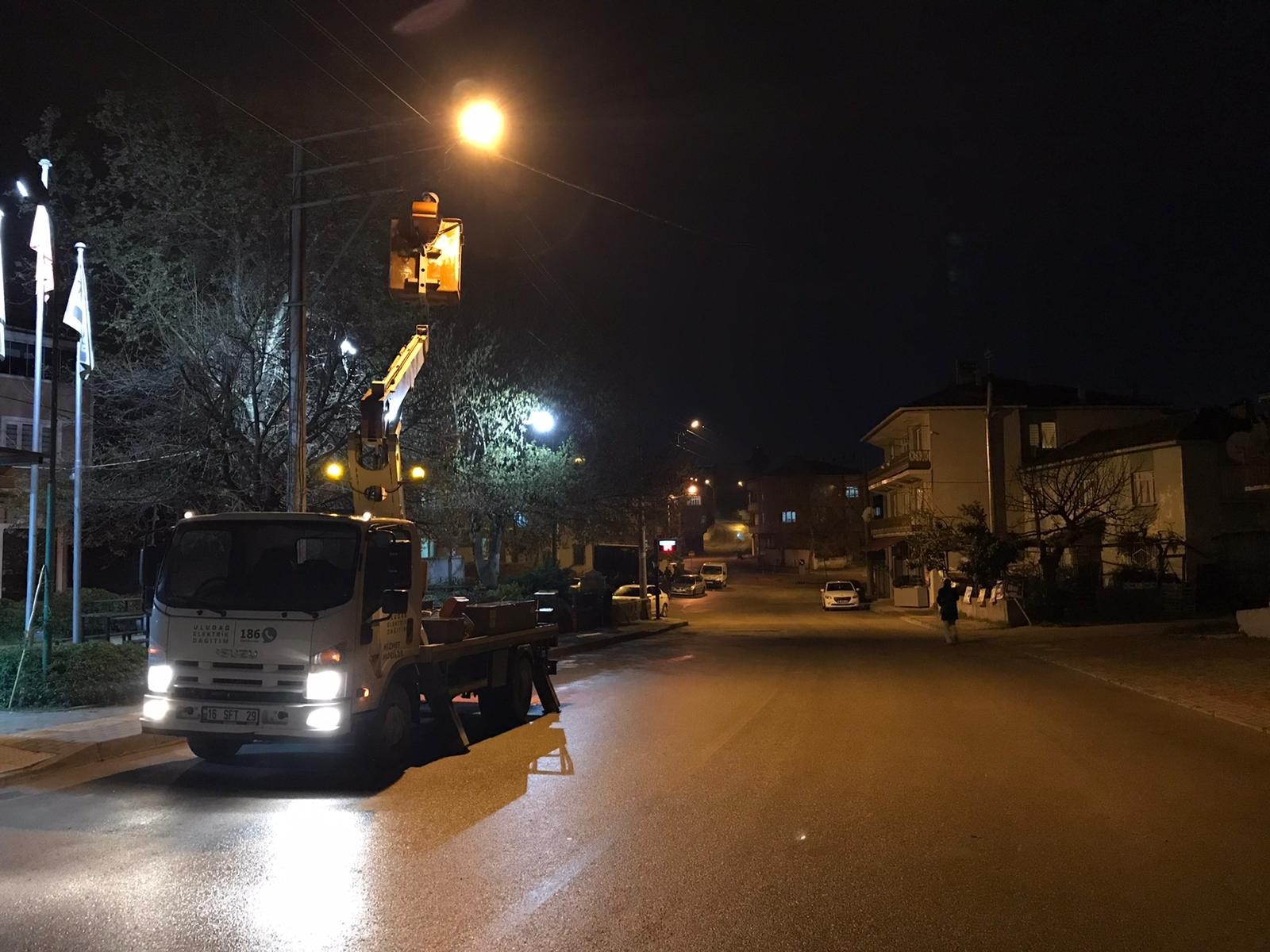 Bursa'da Kısıtlamada Enerji Nöbeti