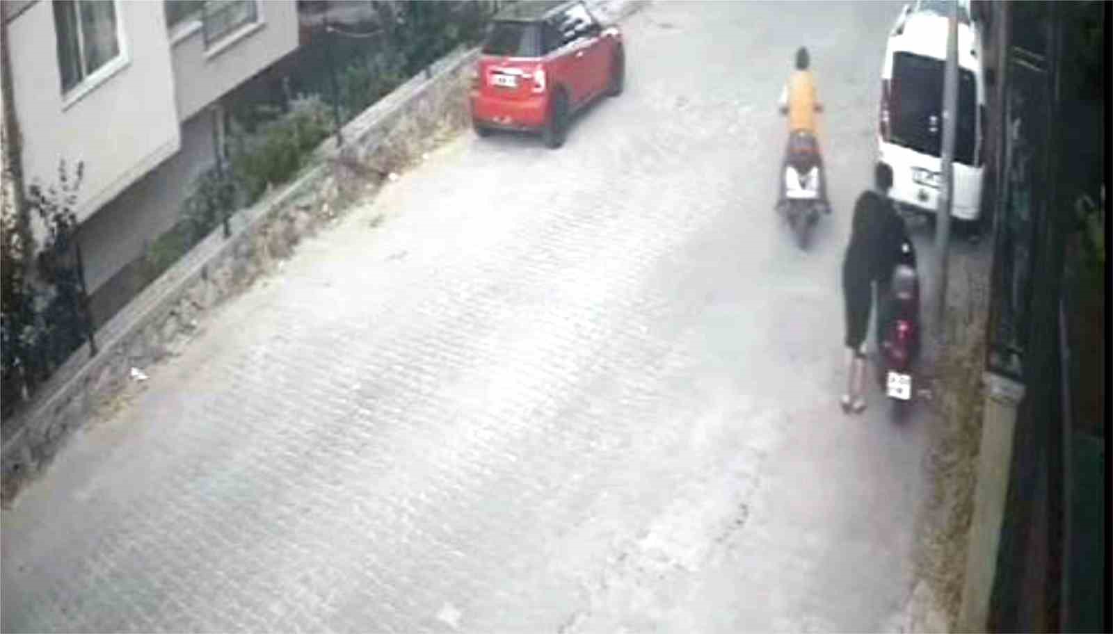 Bursada Motosiklet Hırsızları Kamerada
