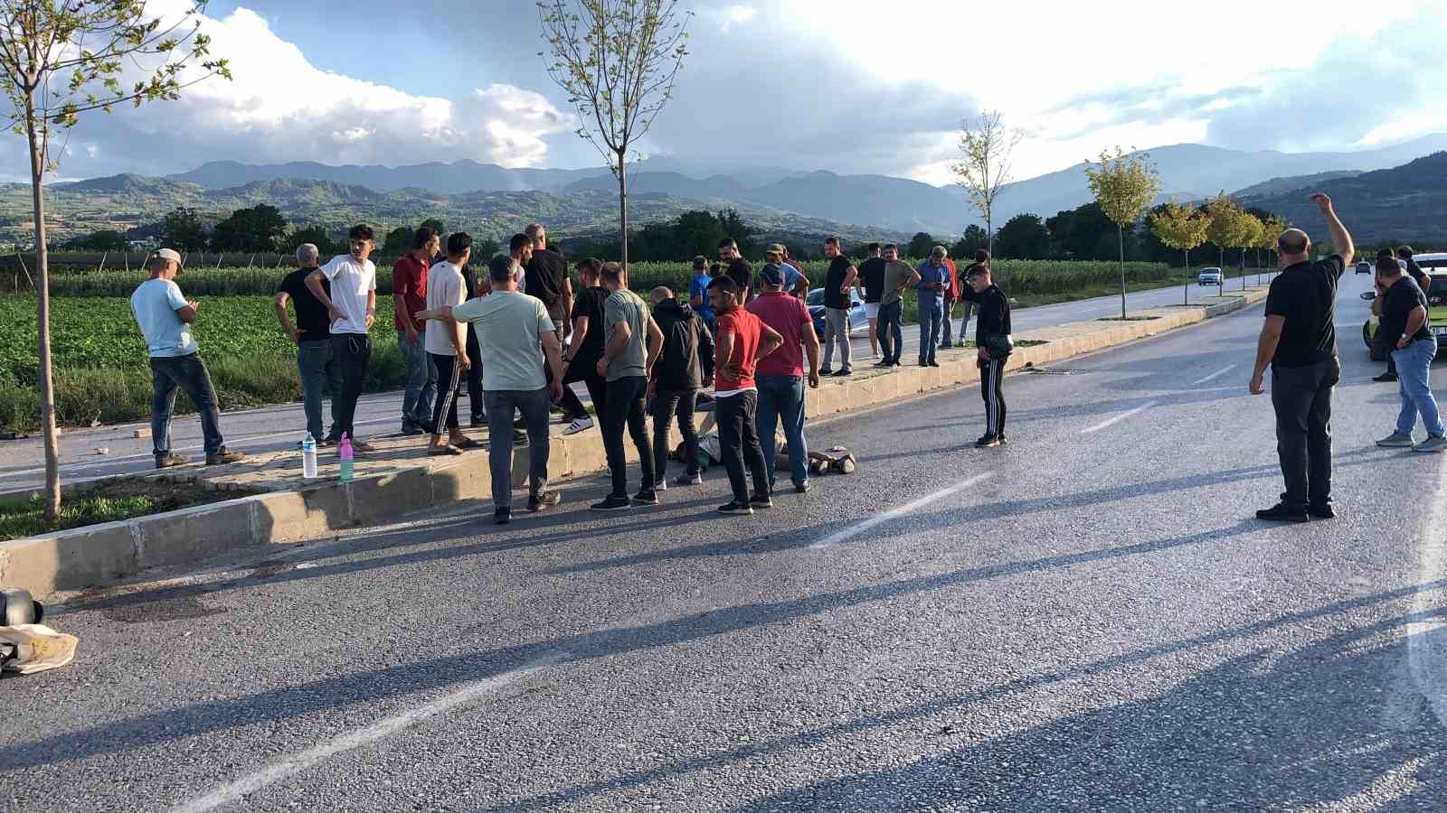 Bursada Motosiklet İle Otomobil Çarpıştı: 1 Ölü, 1 Yaralı