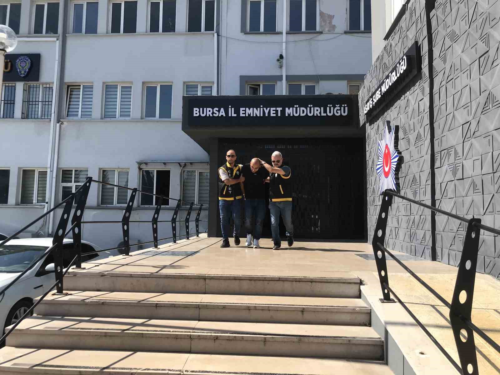 Bursada Omuz Atma Kavgası: 1 Ölü, 1 Yaralı