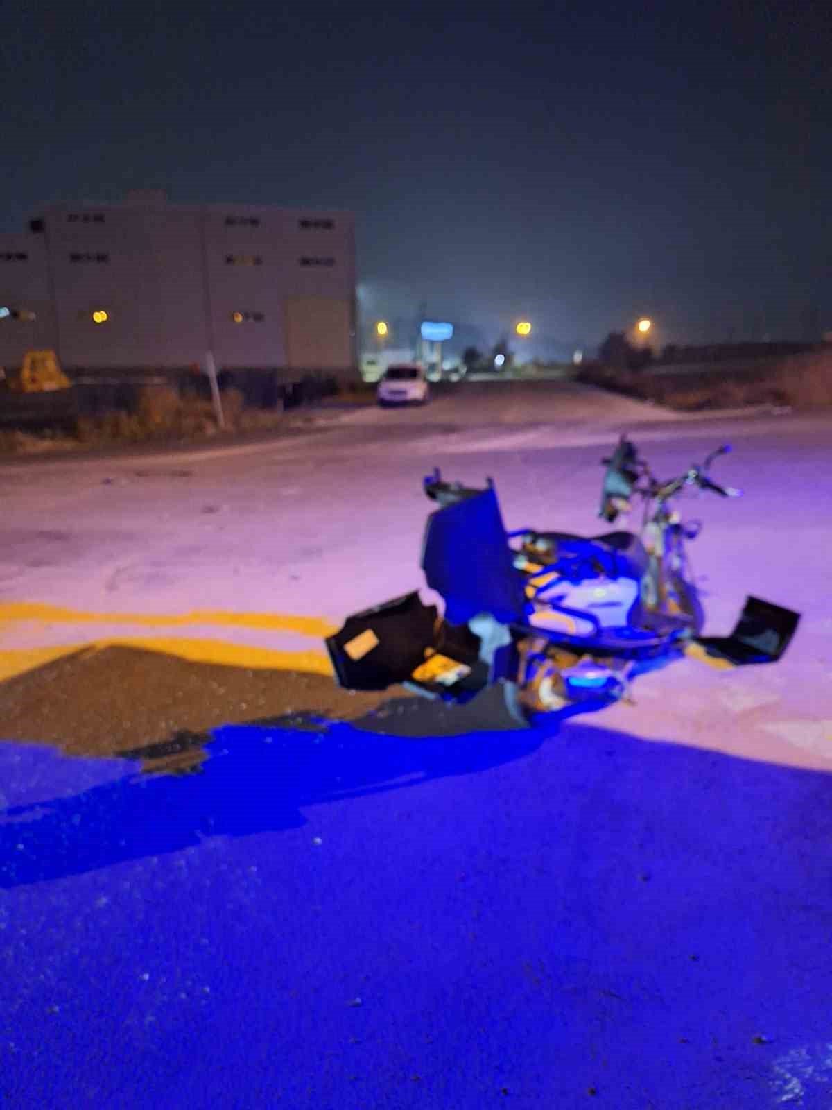 Bursada Otomobil Motosiklete Çarptı: 2 Ağır Yaralı