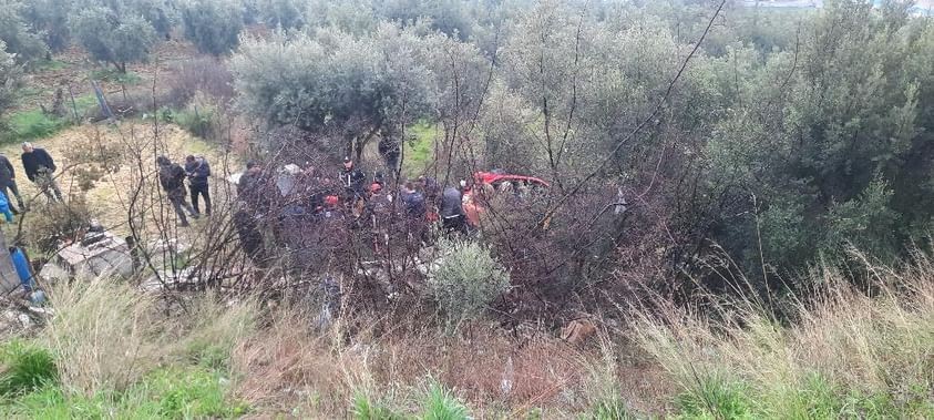 Bursada Otomobil Şarampole Yuvarlandı: 3 Yaralı