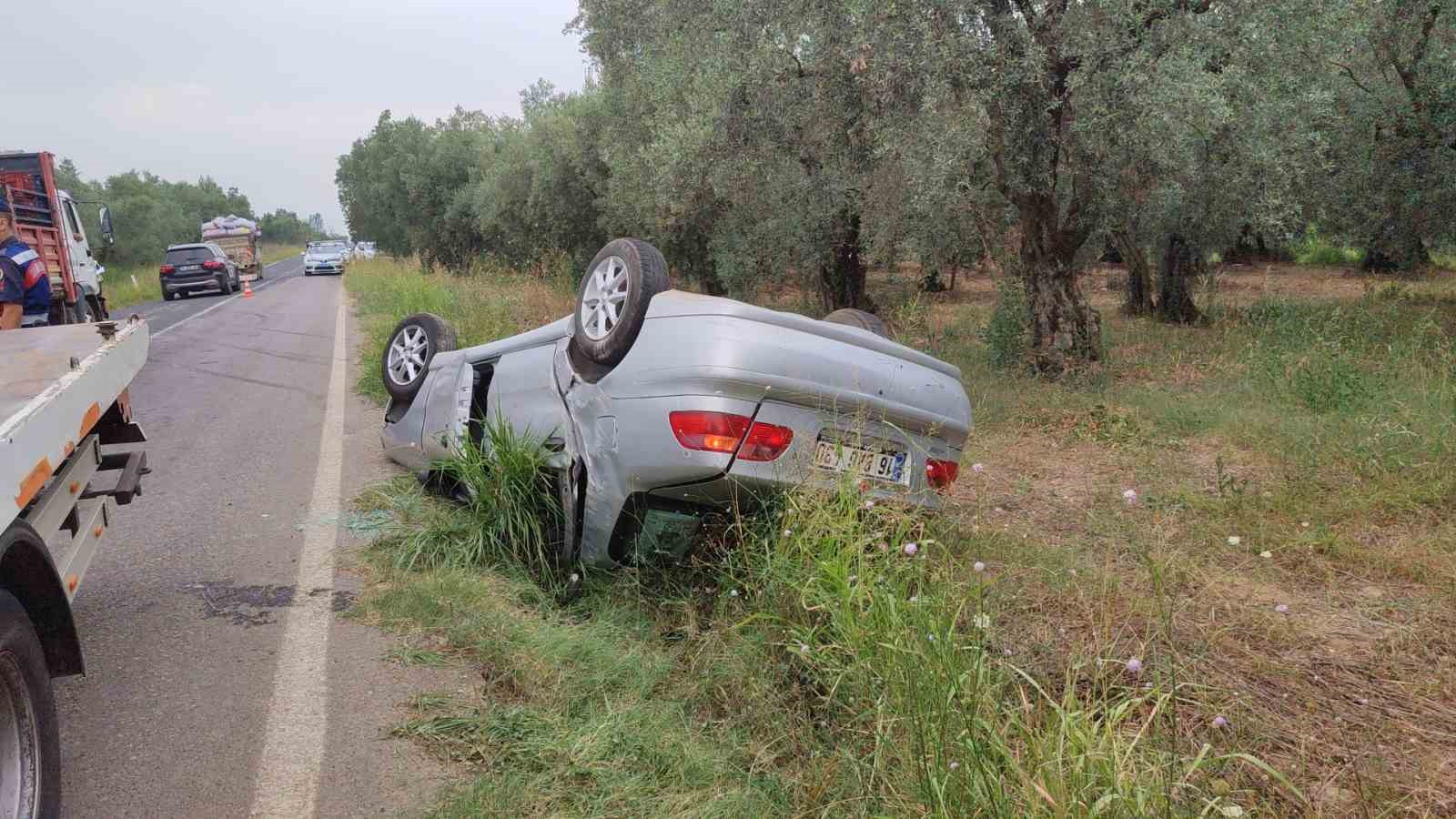 Bursada Otomobil Takla Attı: 1 Ölü, 2 Yaralı