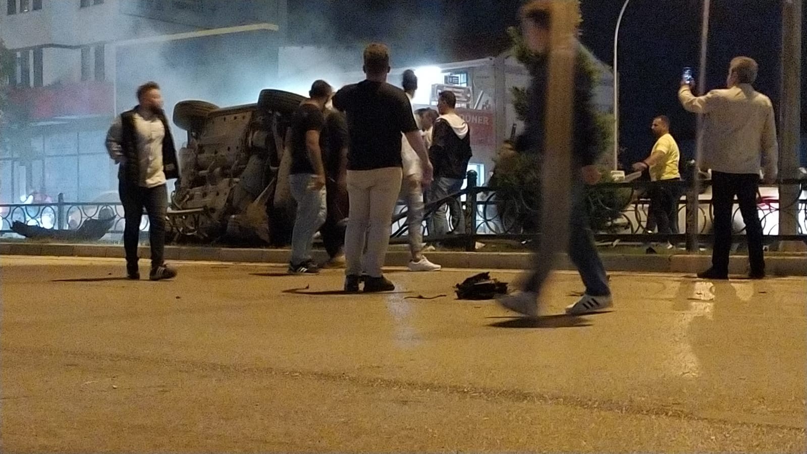 Bursada Takla Atan Otomobil Alev Aldı