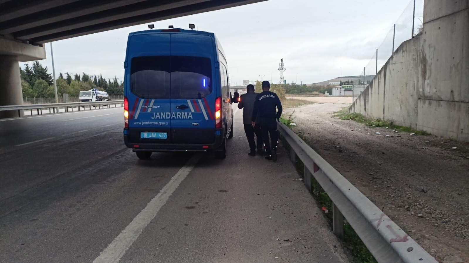 Bursada Tır Şoförünün Kaybettiği Arkadaşını Jandarma Buldu