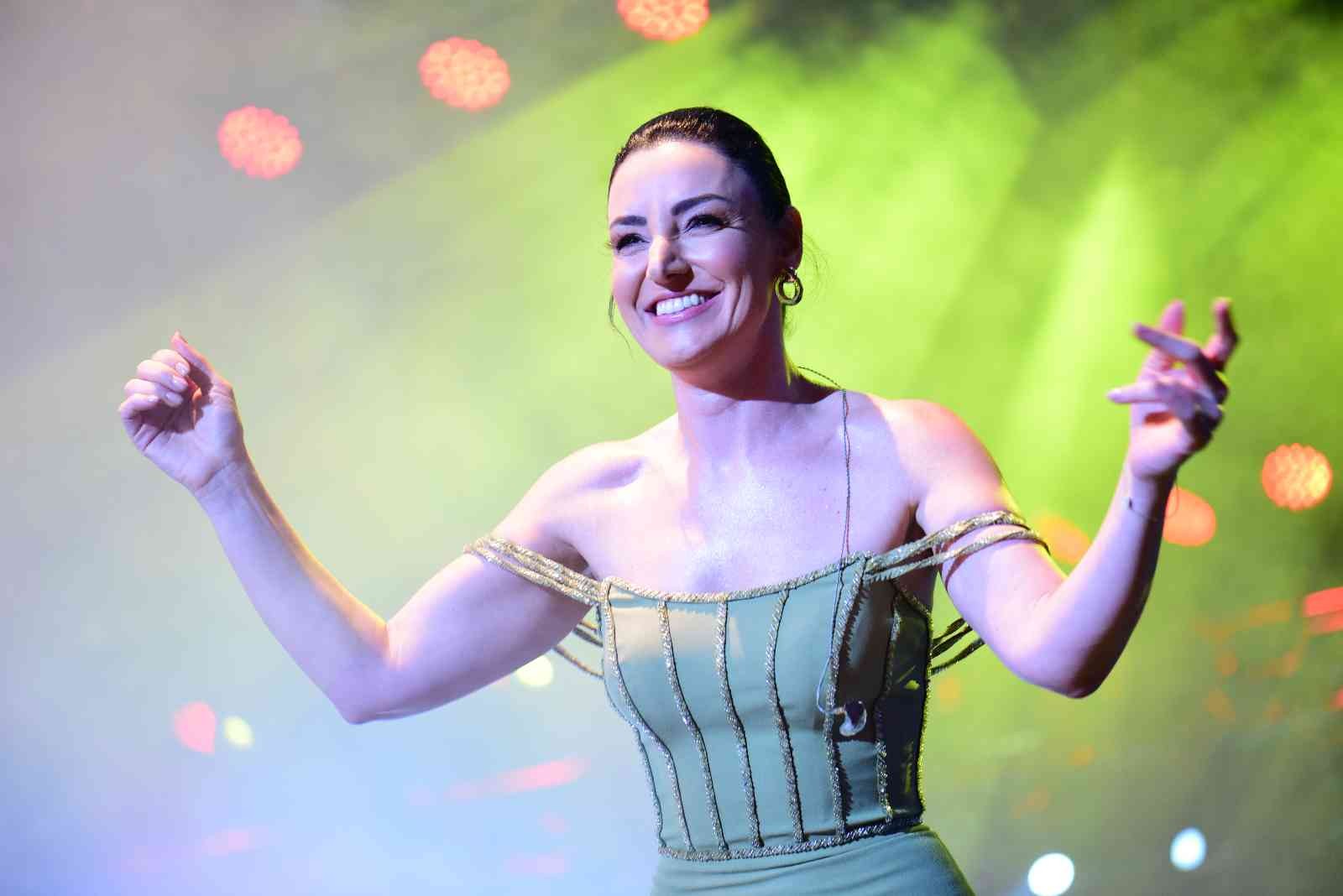 Bursada Türkü Dolu Gece