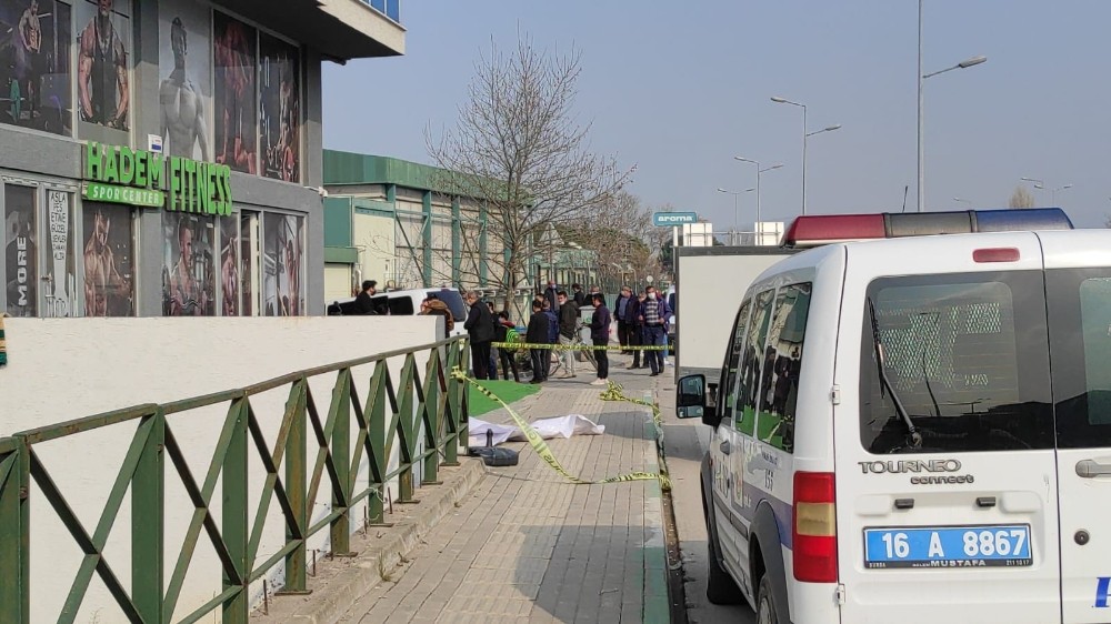 Bursada Vertigo Hastası Kadın Üçüncü Kattan Düşerek Hayatını Kaybetti