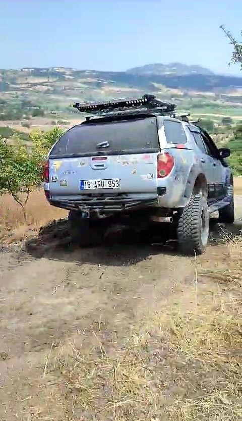 Bursada Yangına Off-Road Araçlarıyla Müdahale