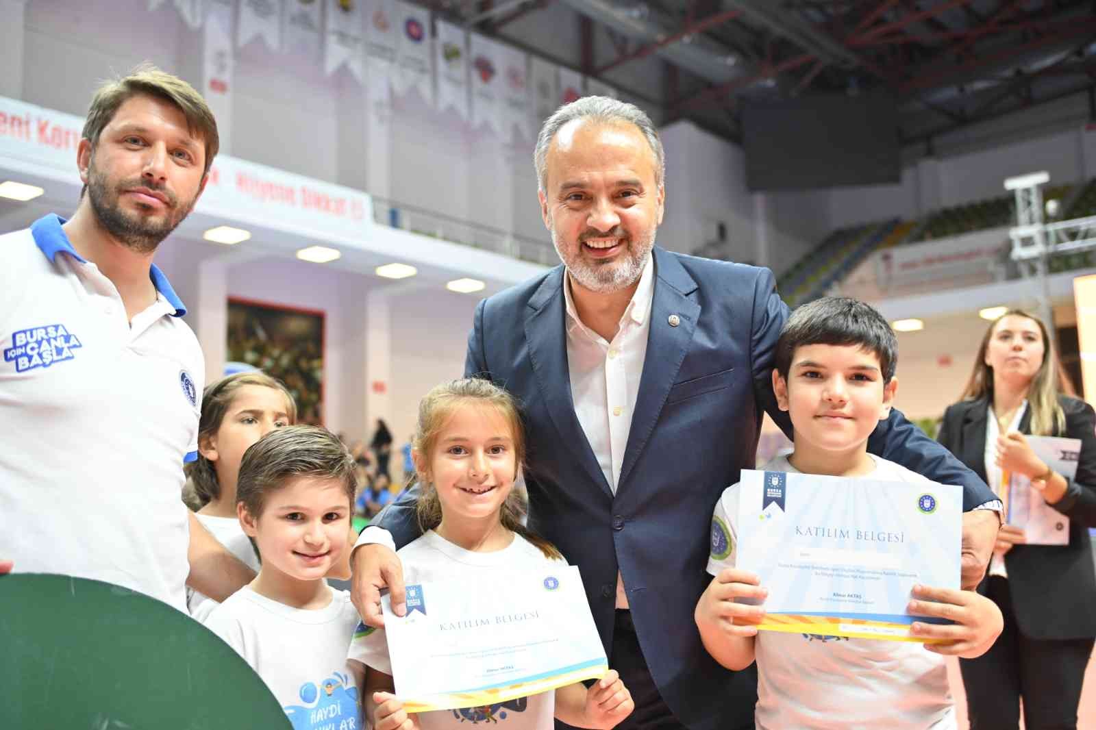 Bursada Yaz Spor Okullarına Renkli Veda