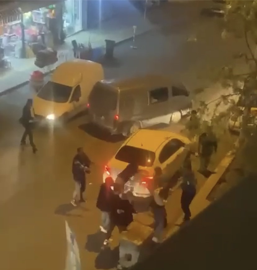 Bursada ‘Yol Verme Kavgası, Ringleri Aratmadı