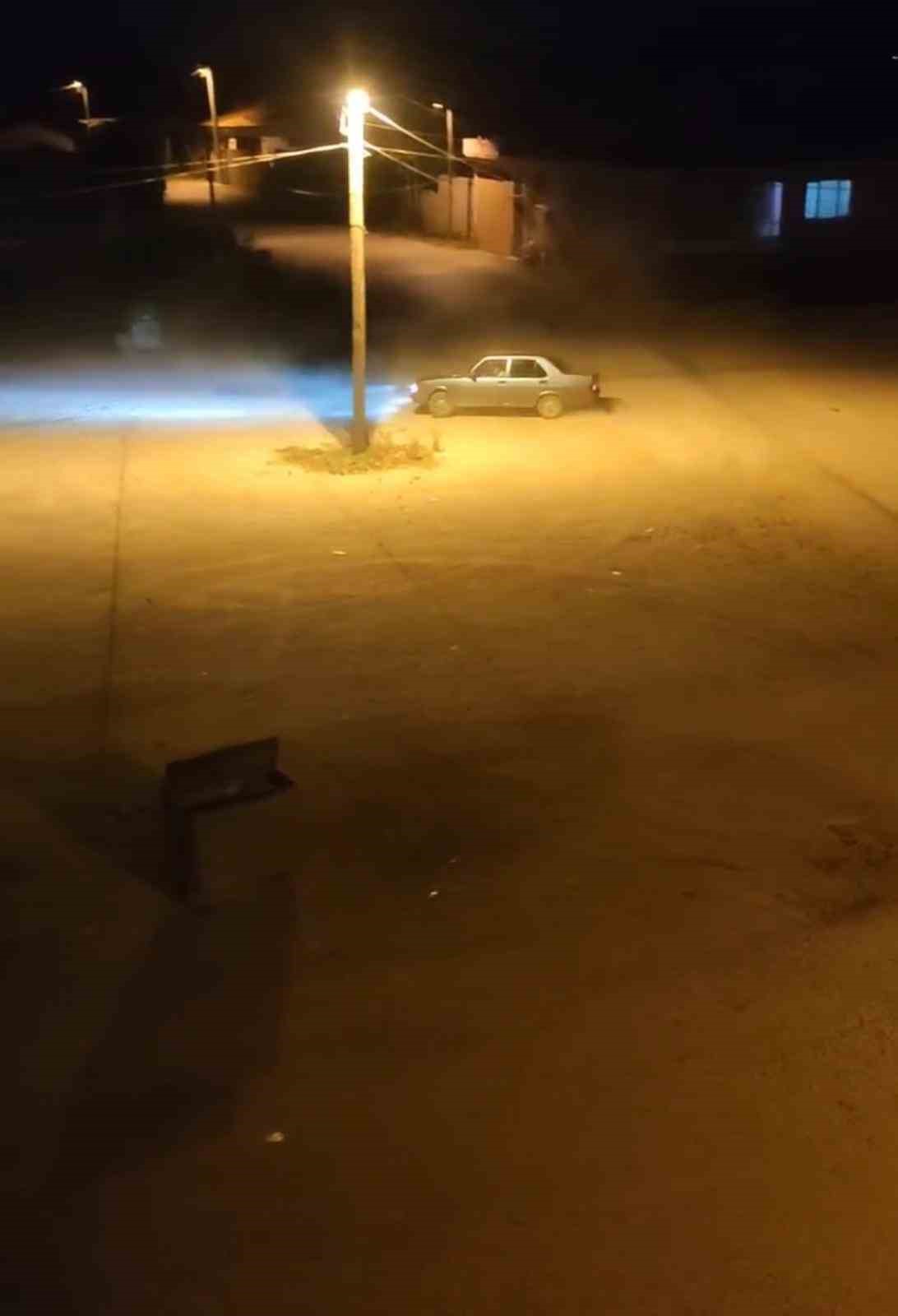 Bursadaki Trafik Magandası Kamerada: Çevredekilere Aldırış Etmeden Drift Attı