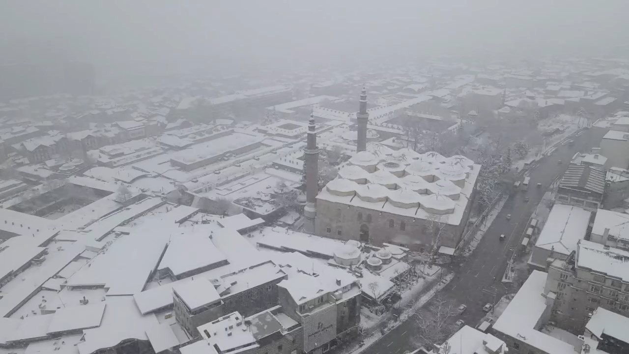 Bursadaki Yoğun Kar Yağışı Havadan Görüntülendi