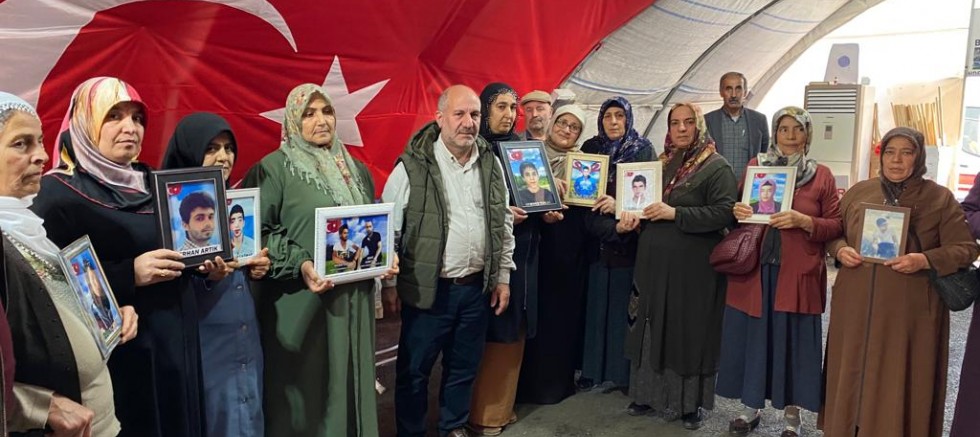 Bursalı İşadamlarından Diyarbakır Anneleri’ne anlamlı ziyaret