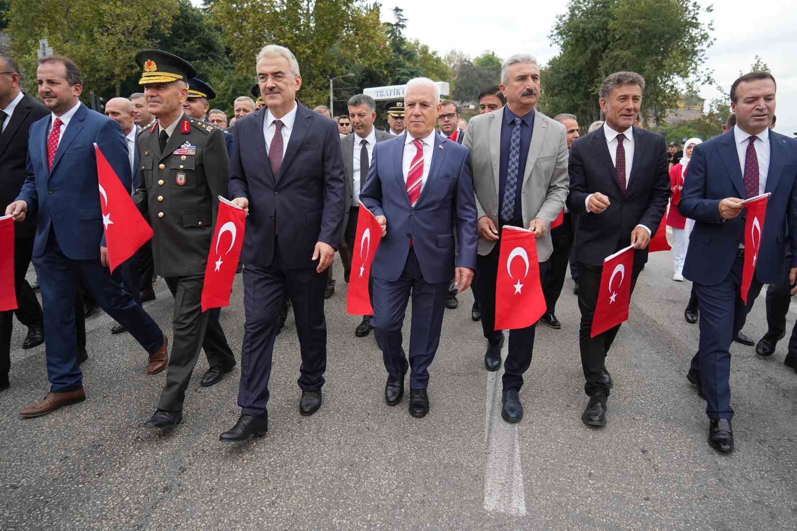Bursanın Düşman İşgalinden Kurtuluşu Coşkuyla Kutlandı