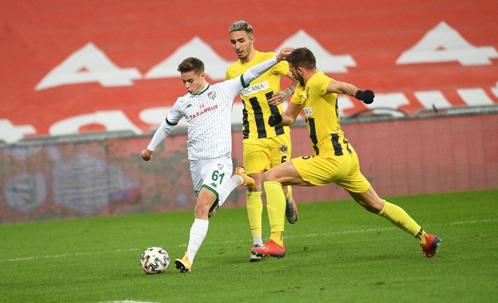 Bursaspor 103 Maç Sonra Kaleyi Göremedi