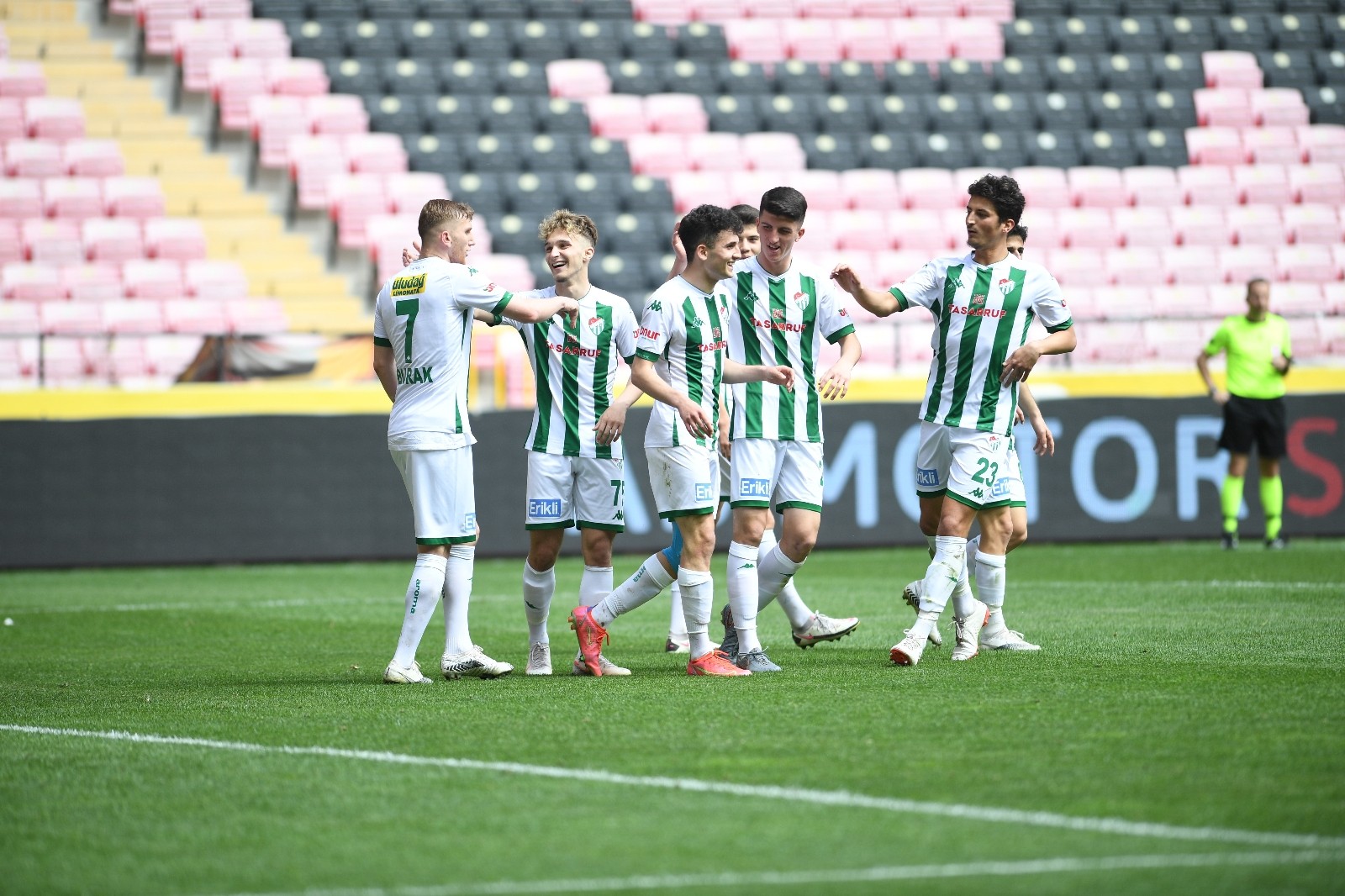 Bursaspor 5 Yıl Aradan Sonra Deplasmanda 5 Gol Attı