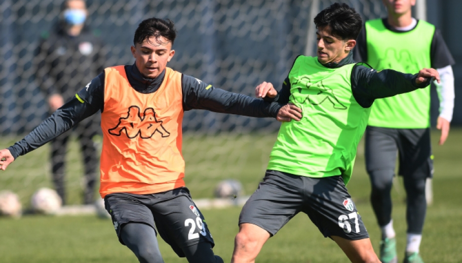 Bursaspor'da Menemenspor Maçı Hazırlıkları Başladı