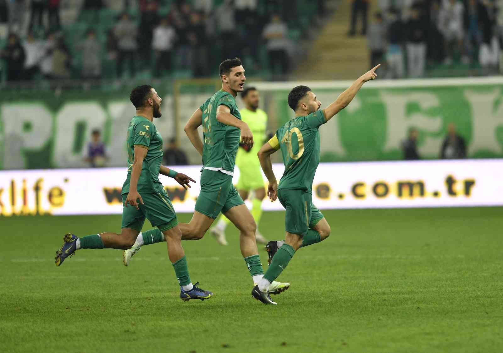 Bursaspor Deplasmanda Bayburt Özel İdare Sporla Karşılaşacak