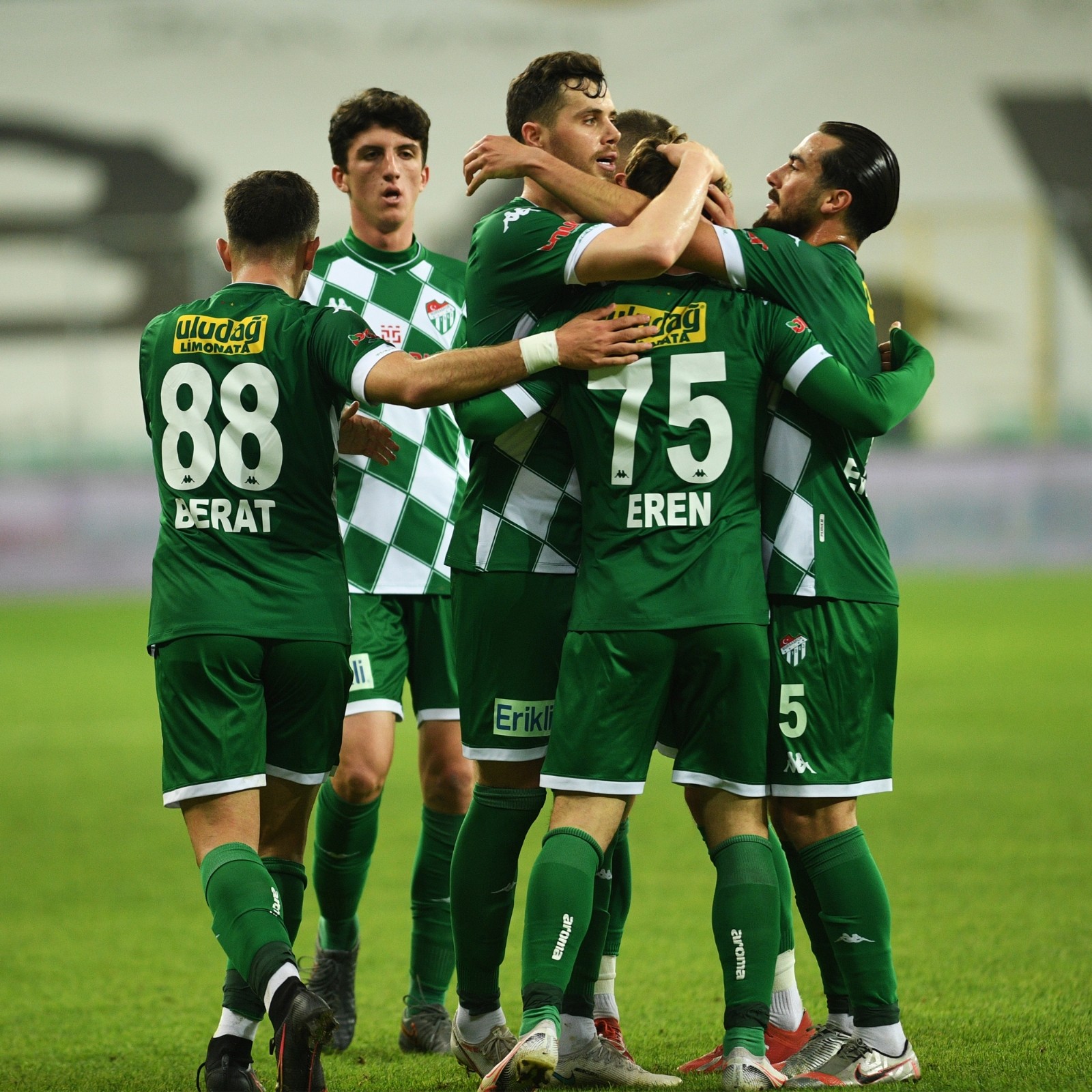 Bursaspor İstanbulspor Maçı Sonrası İzne Çıktı