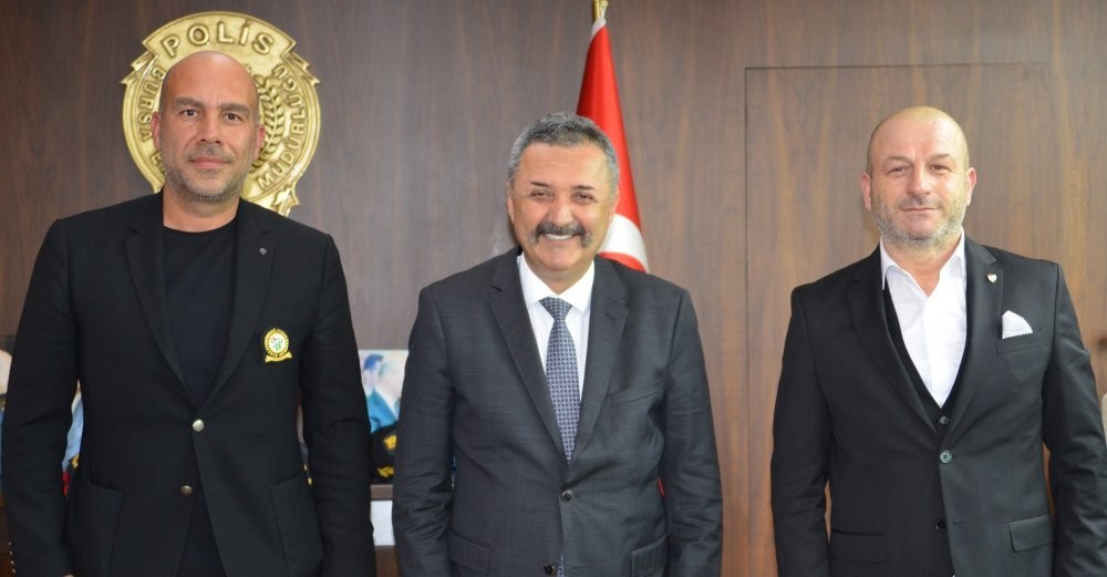 Bursaspor Kulübü'nden İl Emniyet Müdürü Tacettin Aslan'a Ziyaret