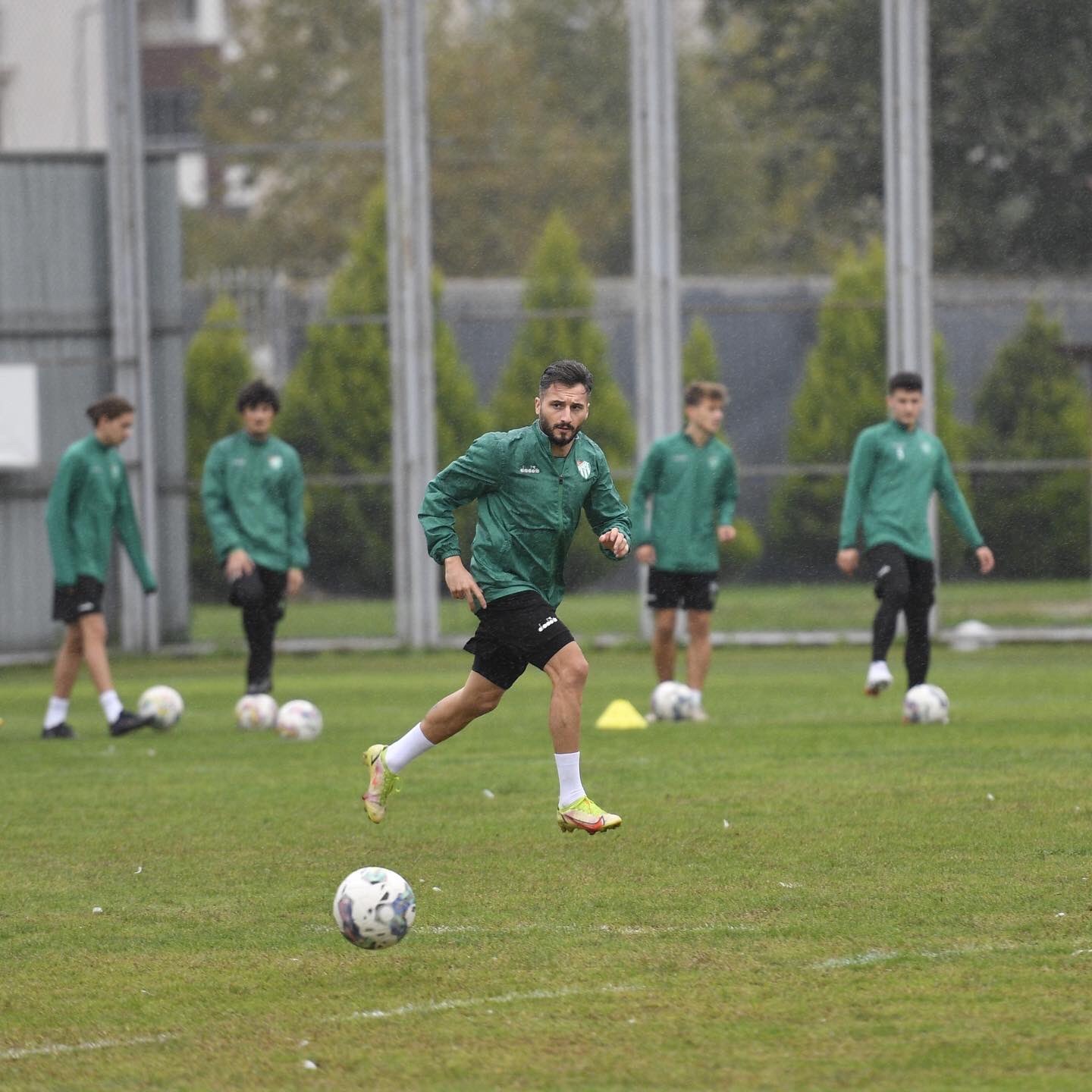 Bursaspor'a Enver Cenk Şahinden İyi Haber Geldi