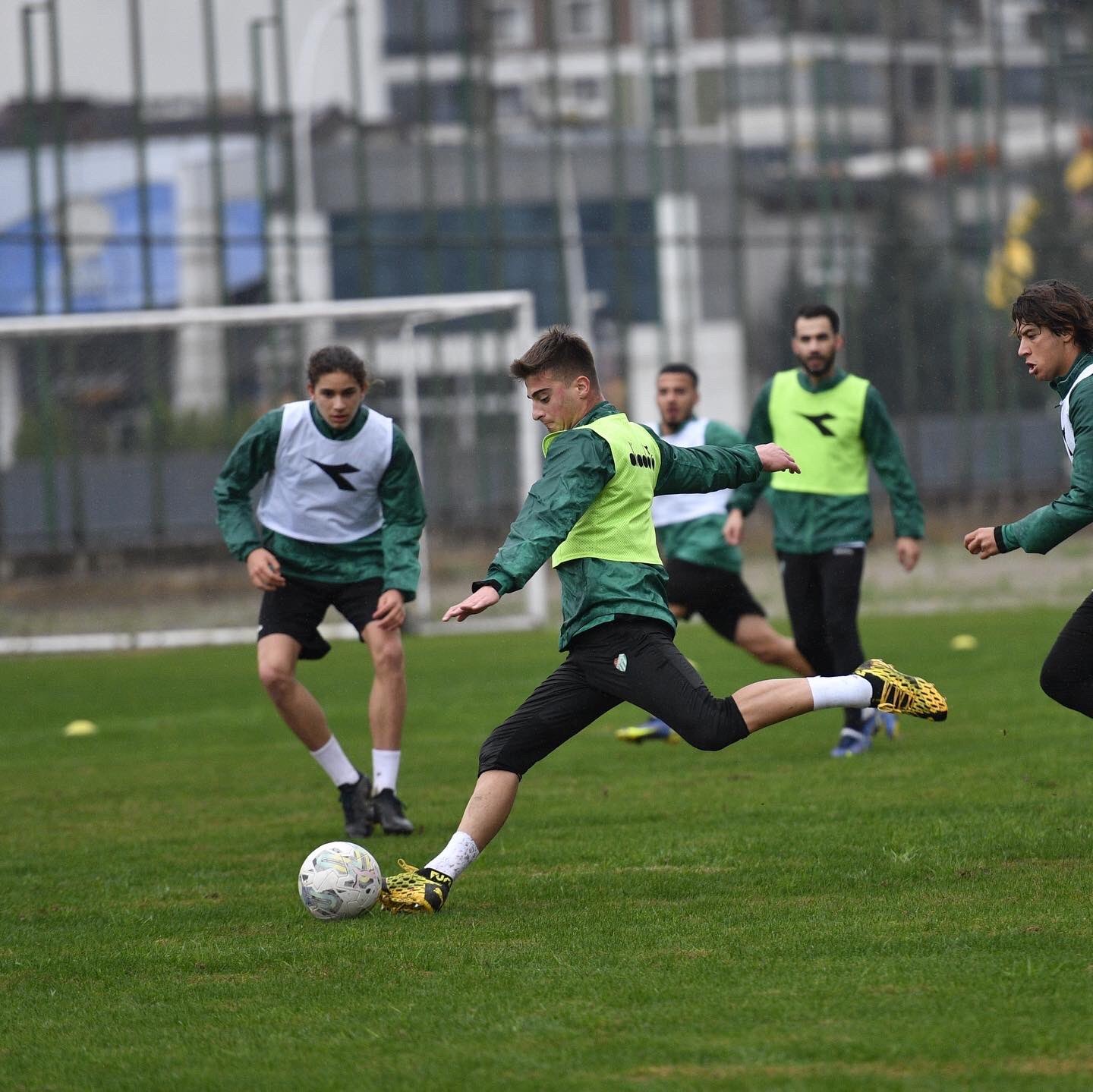 Bursaspor'da Mesai Başlıyor