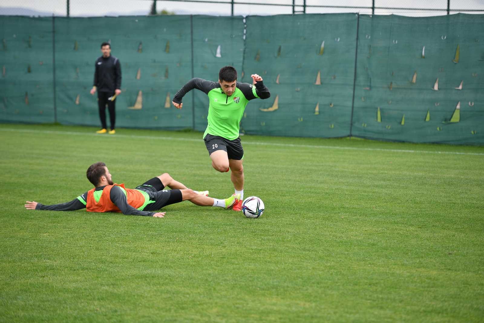 Bursaspor'da Hazırlıklar Sürüyor