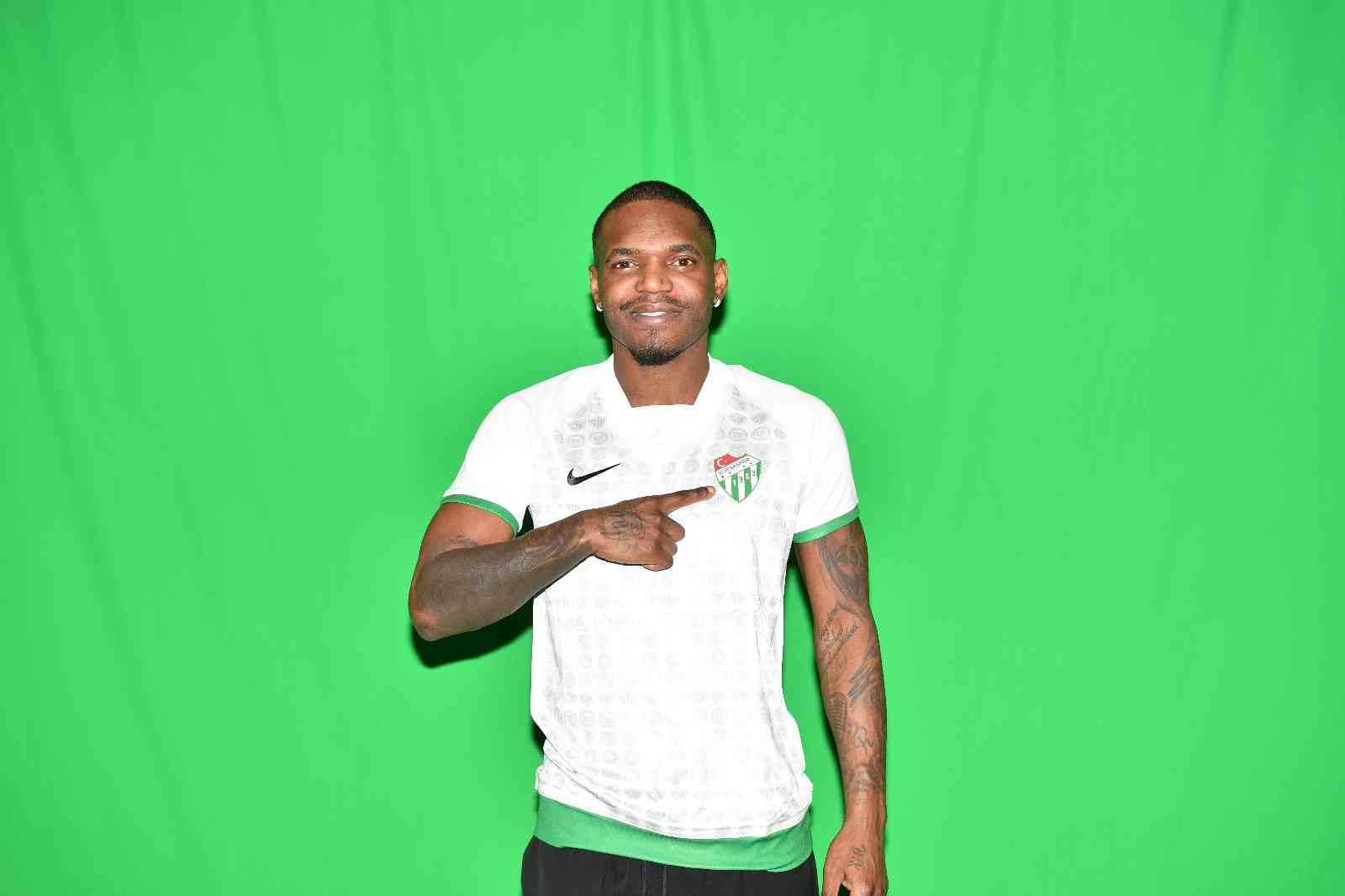 Bursaspor'da Thievy Bifoumanın Lisansı Çıktı